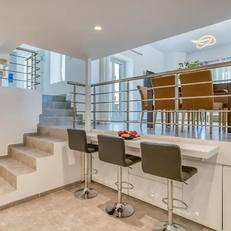 Elena Paros Villa Paraspori (Paros)
